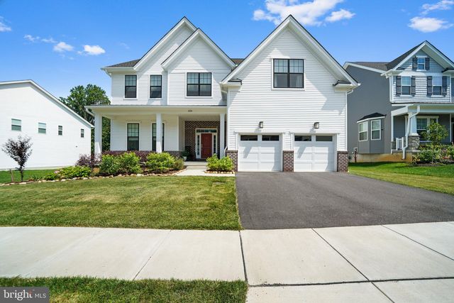 220 Lily Ln, Kennett Square, PA 19348