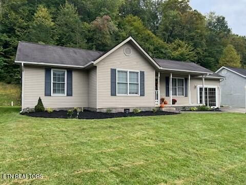 212 Windermere Dr, Middlesboro, KY 40965