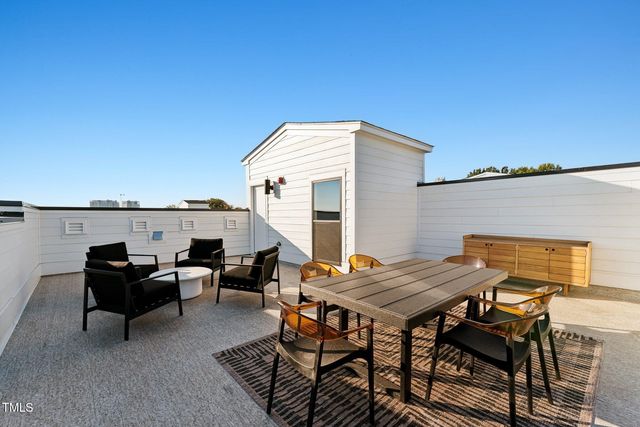 1228 S  Person St #201, Raleigh, NC 27601