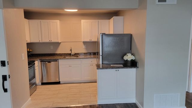 35 W  Glenwood Ave  #2B, Smyrna, DE 19977