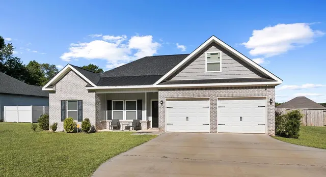 232 Highland Rd, Slocomb, AL 36375