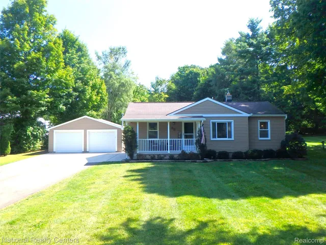 88 N  Baldwin Rd, Oxford, MI 48371