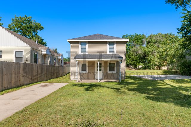 1735 S  Dodge Ave, Wichita, KS 67213