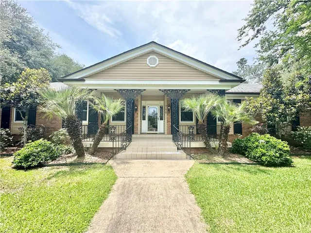 300 S  Sewell Pl, Bunkie, LA 71322