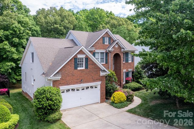 8908 Leinster Dr, Charlotte, NC 28277