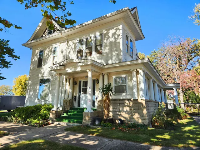 1002 W  Main St, Sac City, IA 50583