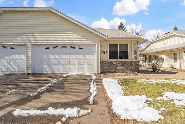 3220 Edgerton St, Vadnais Heights, MN 55127