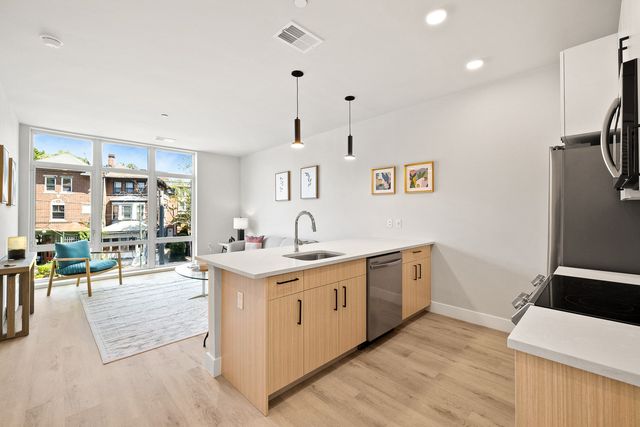 4224 Baltimore Ave #410, Philadelphia, PA 19104