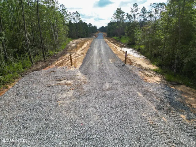 Lot 1A Whitfield Dr, Kiln, MS 39556