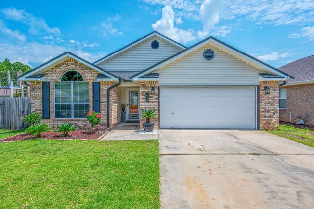 695 Randall Roberts Rd, Fort Walton Beach, FL 32547
