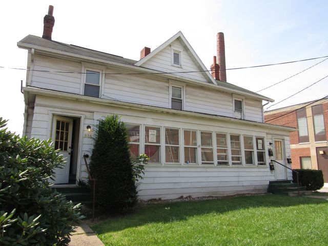 836-838 W  Grant St, Indiana, PA 15701
