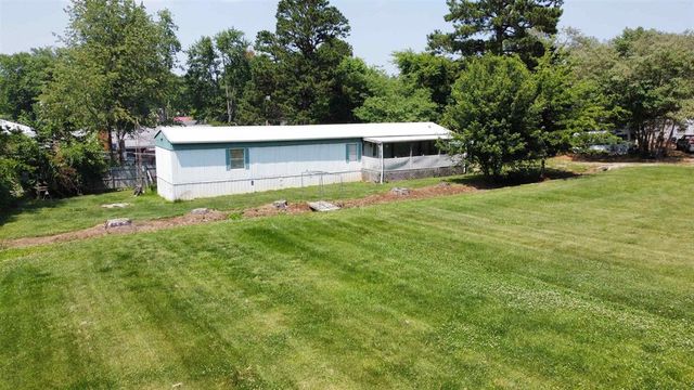417 Mulberry St, Livermore, KY 42352