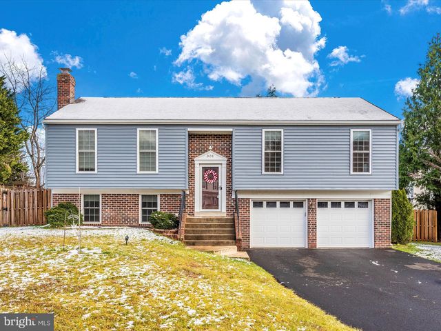 301 Spring Gate Ct, Mount Airy, MD 21771