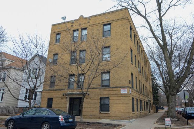 2537 N  Seminary Ave  #3, Chicago, IL 60614