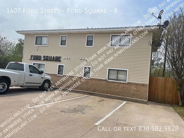 1407 Ford St   #8, Llano, TX 78643