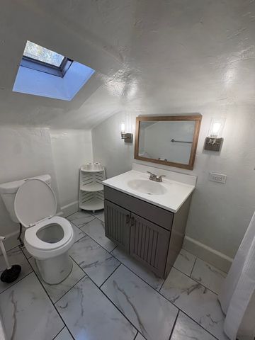 831 1/2 Sage St, Evanston, WY 82930