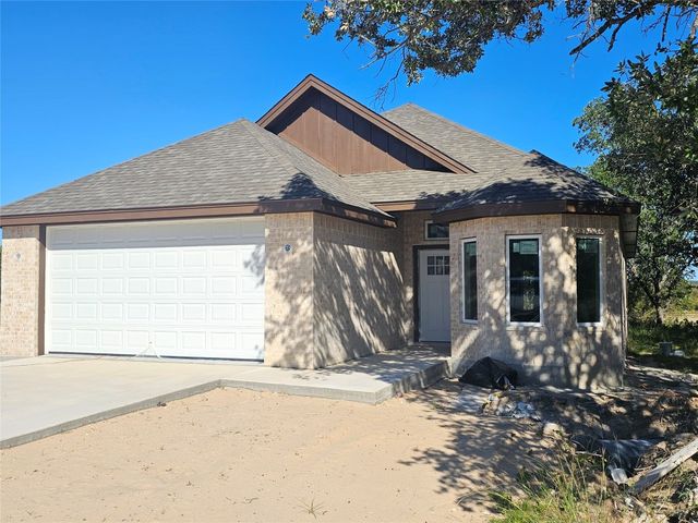 7513 Feather Bay Blvd, Brownwood, TX 76801