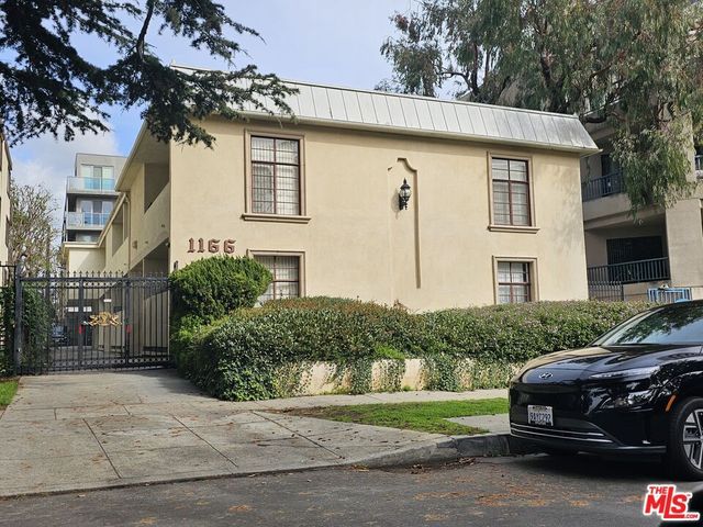 1166 Amherst Ave  #5, Los Angeles, CA 90049
