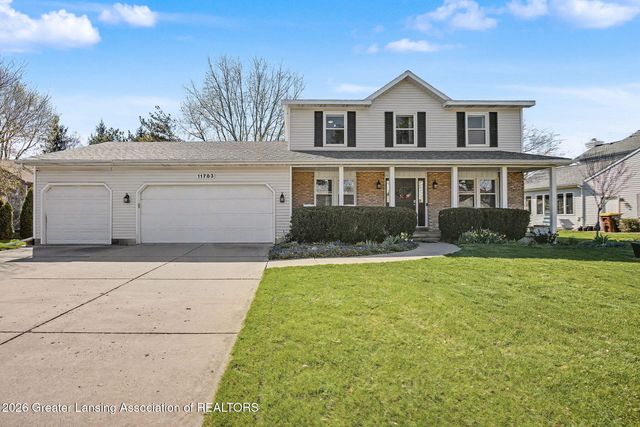 11783 Woodspointe Dr, Grand Ledge, MI 48837