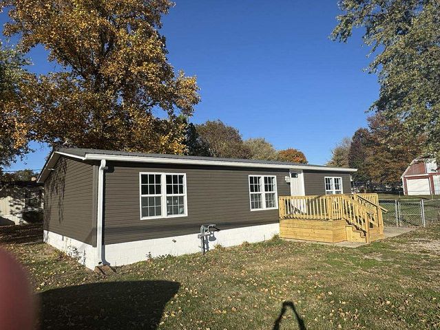 1014 S  Main St, Fort Branch, IN 47648