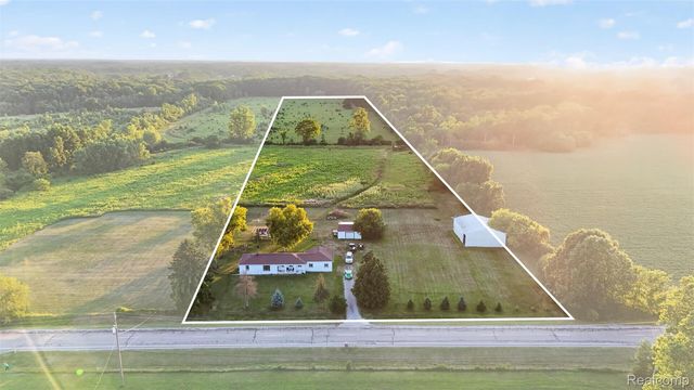 7369 N  Webster Rd, Mount Morris, MI 48458