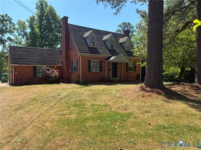 127 Hanover Ave, Colonial Heights, VA 23834