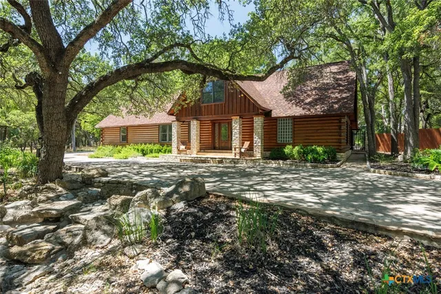 7 Brookside Dr, Wimberley, TX 78676