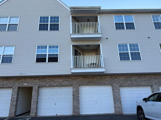 13 Parkside Ct, Wayne, NJ 07470