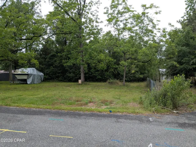 4191 Bowers St, Marianna, FL 32448