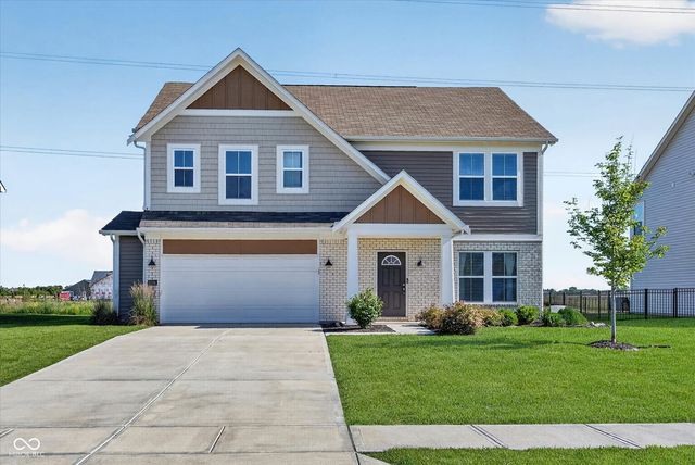 5526 Woods Pointe Dr, McCordsville, IN 46055