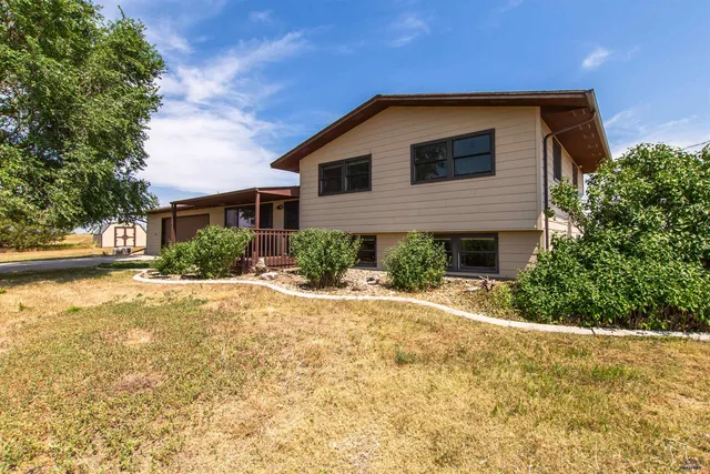 15810 E  Highway 44, Caputa, SD 57725