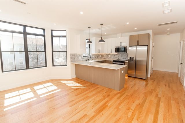 30 Clifton St #30B, Roxbury, MA 02119