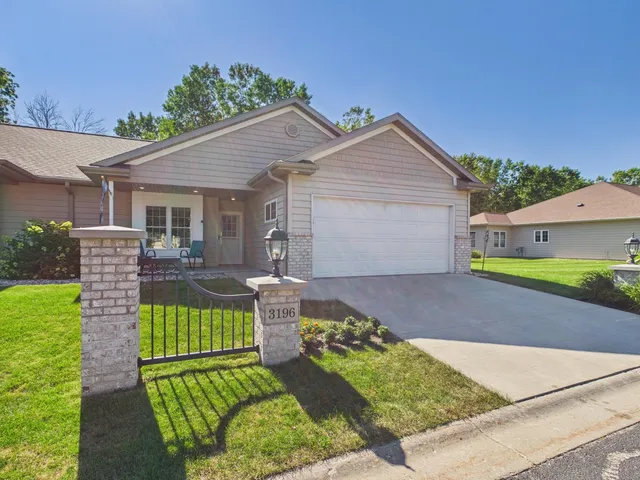 3196 W  Ryegrass Dr, Appleton, WI 54913