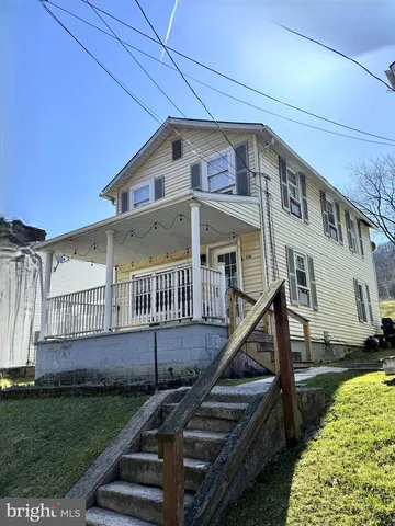 316 W  Railroad St, Reedsville, PA 17084