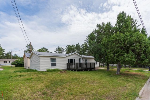 1146 East St, Upton, WY 82730