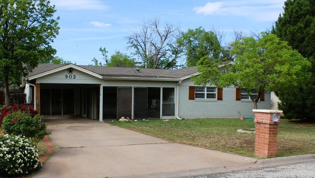 902 State Ct, San Angelo, TX 76905