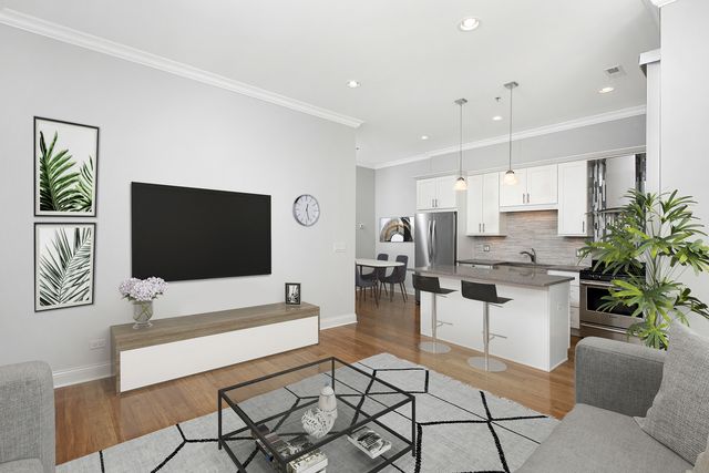 1245 W  Jackson Blvd #1-0205, Chicago, IL 60607