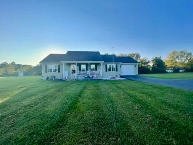41 Olivia Ln, Russell Springs, KY 42642