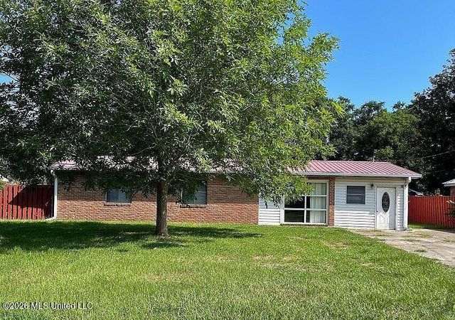 703 E  Old Pass Rd, Long Beach, MS 39560