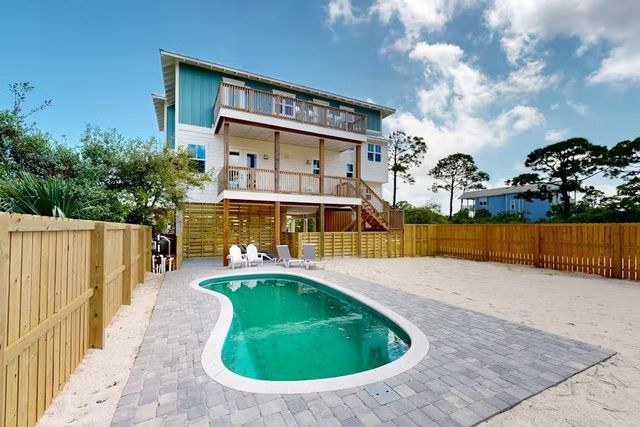 113 W  Seascape Dr, Port Saint Joe, FL 32456