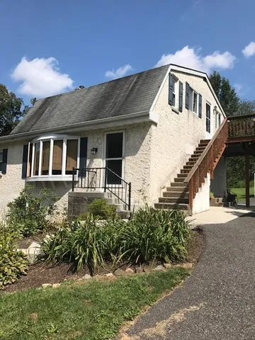 2953 Upper Ridge Rd, Pennsburg, PA 18073