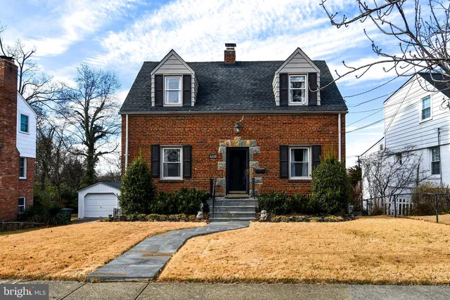 6208 Sligo Mill Rd NE, Washington, DC 20011