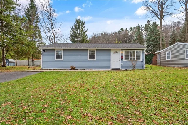 305 Jane Dr, Syracuse, NY 13219