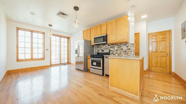 187 18th St #2R, Brooklyn, NY 11215