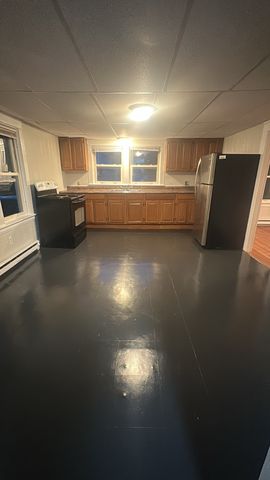 20 McNiff St #2, West Warwick, RI 02893