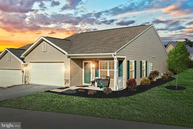 216 Jutland Way #267, Red Lion, PA 17356