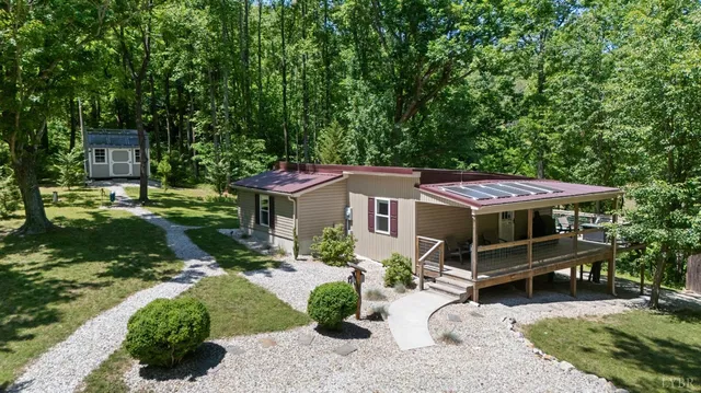 892 Franklin Creek Rd, Amherst, VA 24521
