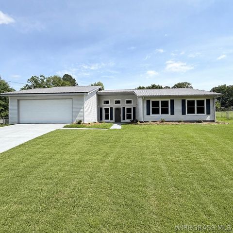 183 Hank Nix Dr, Ozark, AL 36360