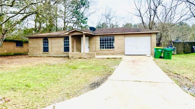 4136 Mimosa Dr, Moss Point, MS 39562