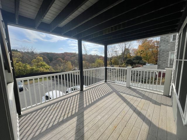 19 Riverside Sq #1B-1Ba-1025Sqft, Hyde Park, MA 02136